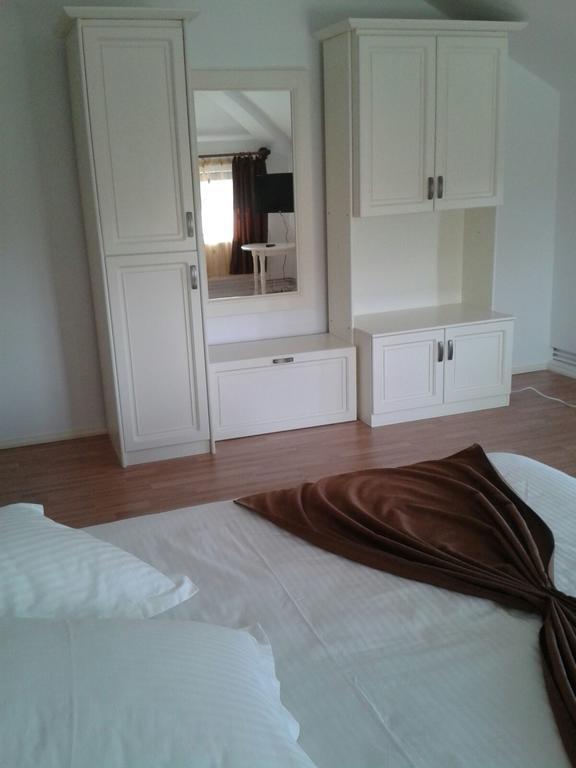 Hotel Casa Craiova Nuova Extérieur photo